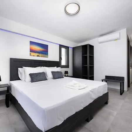 מלון דירות Asteras 4*