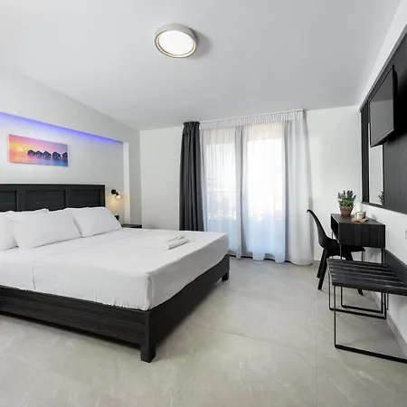 Asteras מלון דירות