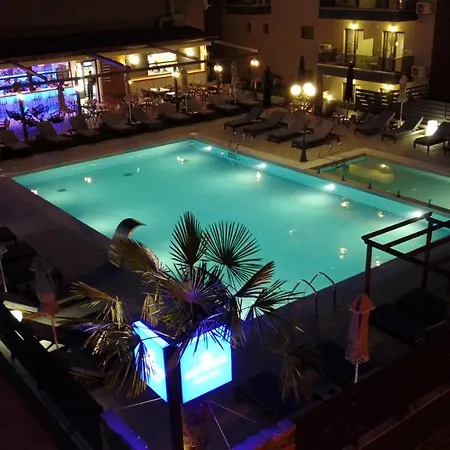 Asteras מלון דירות