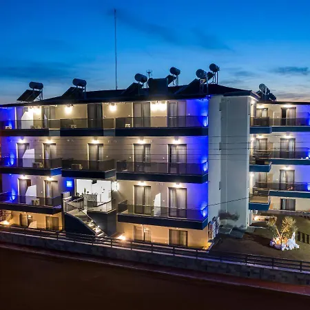 Asteras شقة فندقية 4*