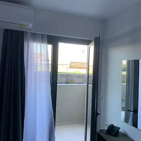 Asteras 公寓式酒店