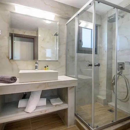 Asteras شقة فندقية 4*