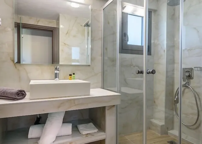 Asteras Apartahotel 4*